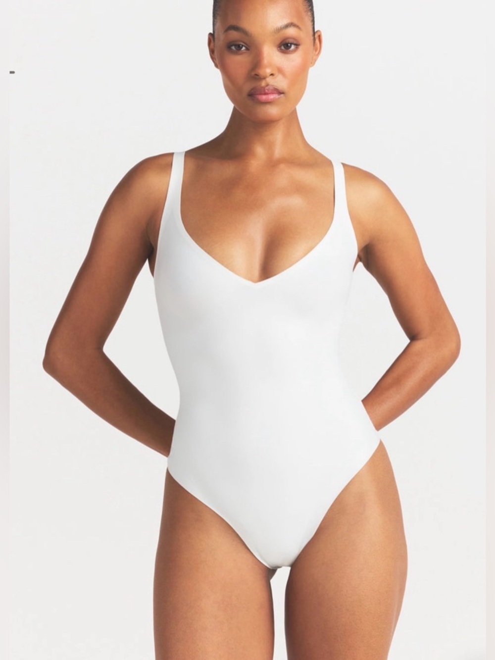 SKIMS White Scoop Neck Bodysuit